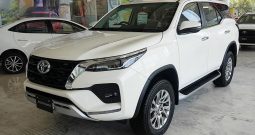 Toyota Fortuner SUV Rental in Lahore